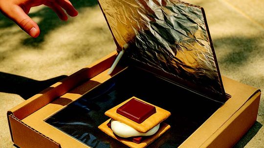 Summer Science: Solar Oven S’mores