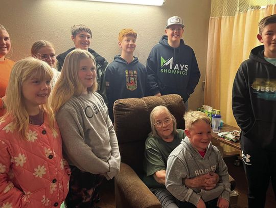 Elk City 4H gives back to community during Christma