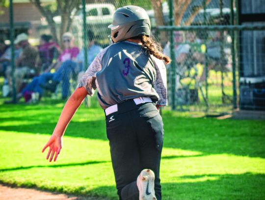 Elk City Elkettes beat El Reno