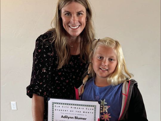 Kiwanis October Students of the Month from Elk City Elementary had lunch with the club!