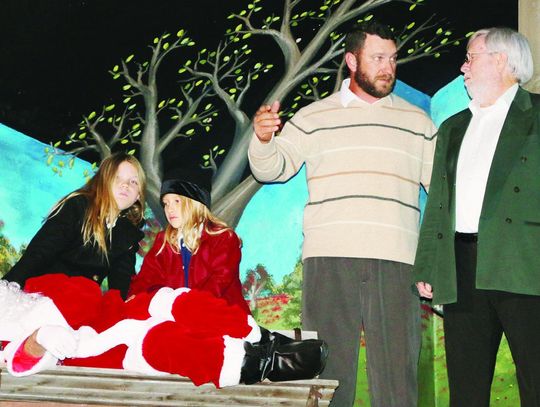 Local Family Makes their Debut in “Miracle on 34th Street”