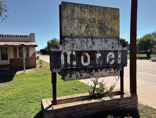 West Winds Motel Sign to Shine Again on Route 66