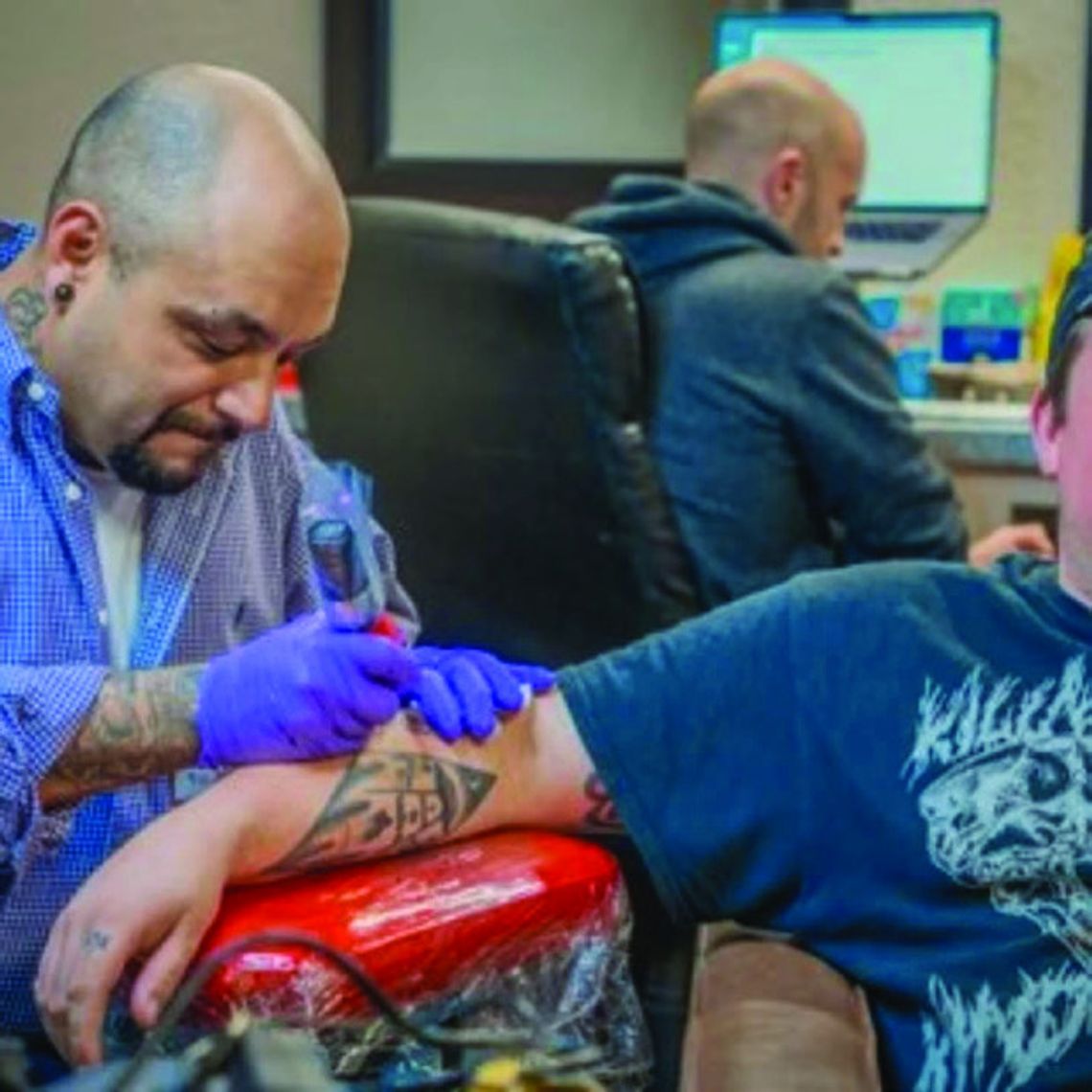 Crimson Spade Tattoo: Ink, Heart, and the Soul of Sayre