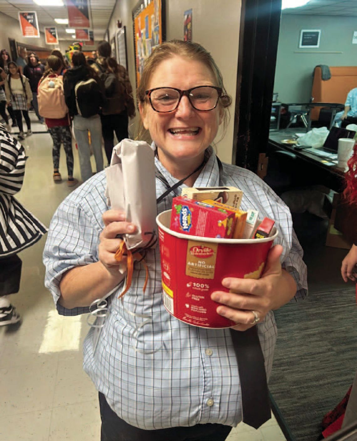 Teachers Join in the Fun for Red Ribbon Week
