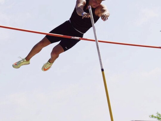 Cooper Garbarino Pole Vault. Photo by Traci Morgan.