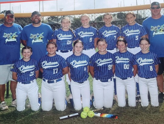 The SW OK Crushers 12U softball team were runner-up in the National Tournament for the Back to the Beach Championship. The team won four games, losing only the last for first place.